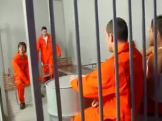 Stunner inmates sát klovaný pták